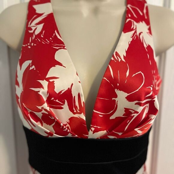 Donna Ricco NY Sleeveless Deep V Cut floral dress. Size 4 - Picture 8 of 10